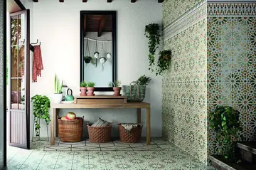 Alhambra — интерьер 2